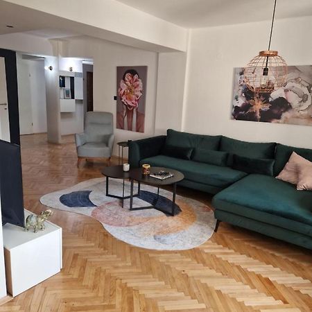Comfy Center Apartment 스코페 외부 사진
